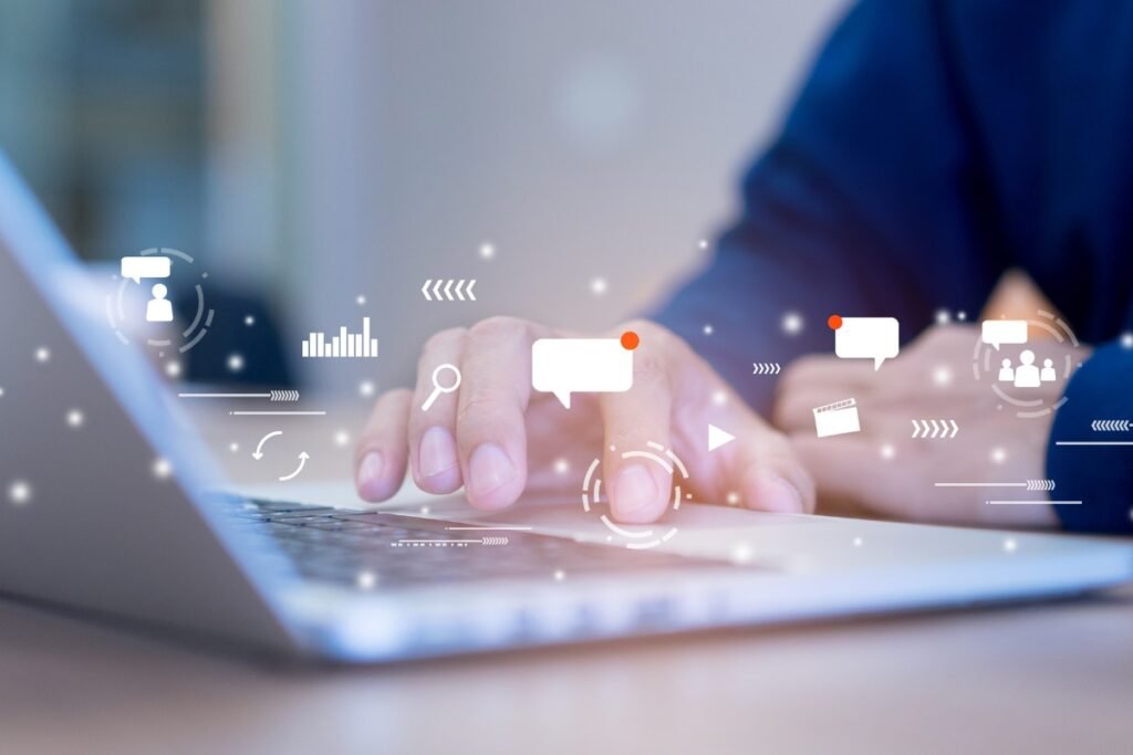 Online Presence That Will Help You Advance Your Career