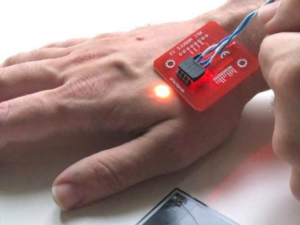 Pay the bill with the help of hand chip