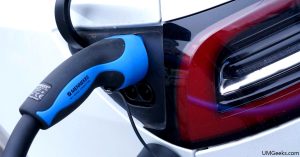 charging an electric car
