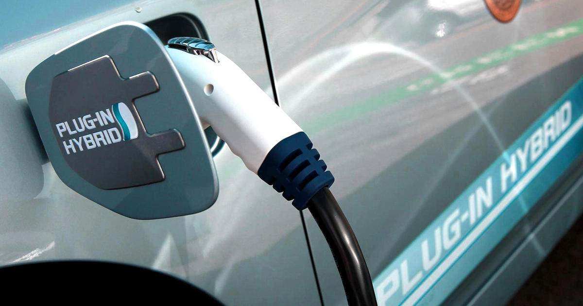 Plug-in Hybrid Electric Vehicles: 7 Things You Need to Know