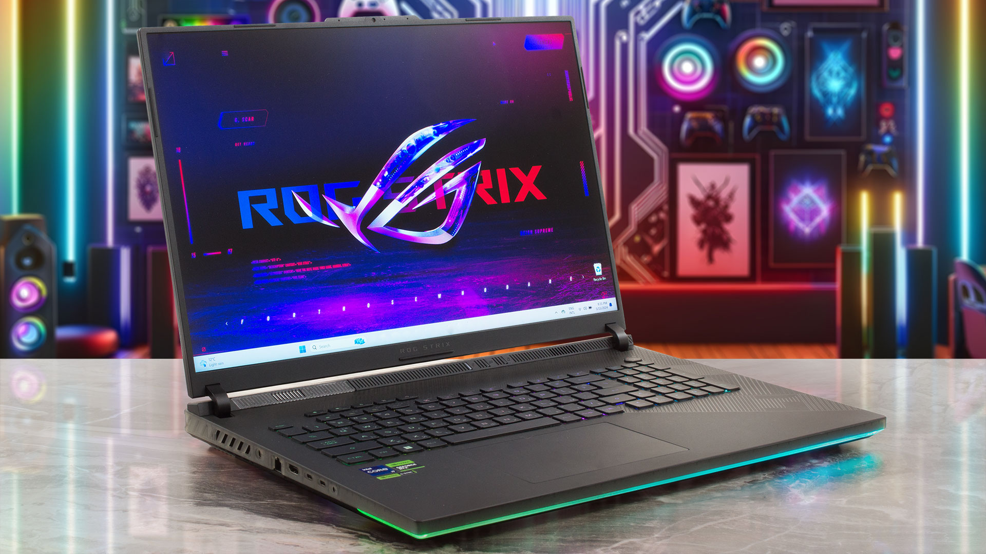 SUS ROG Strix Scar 18